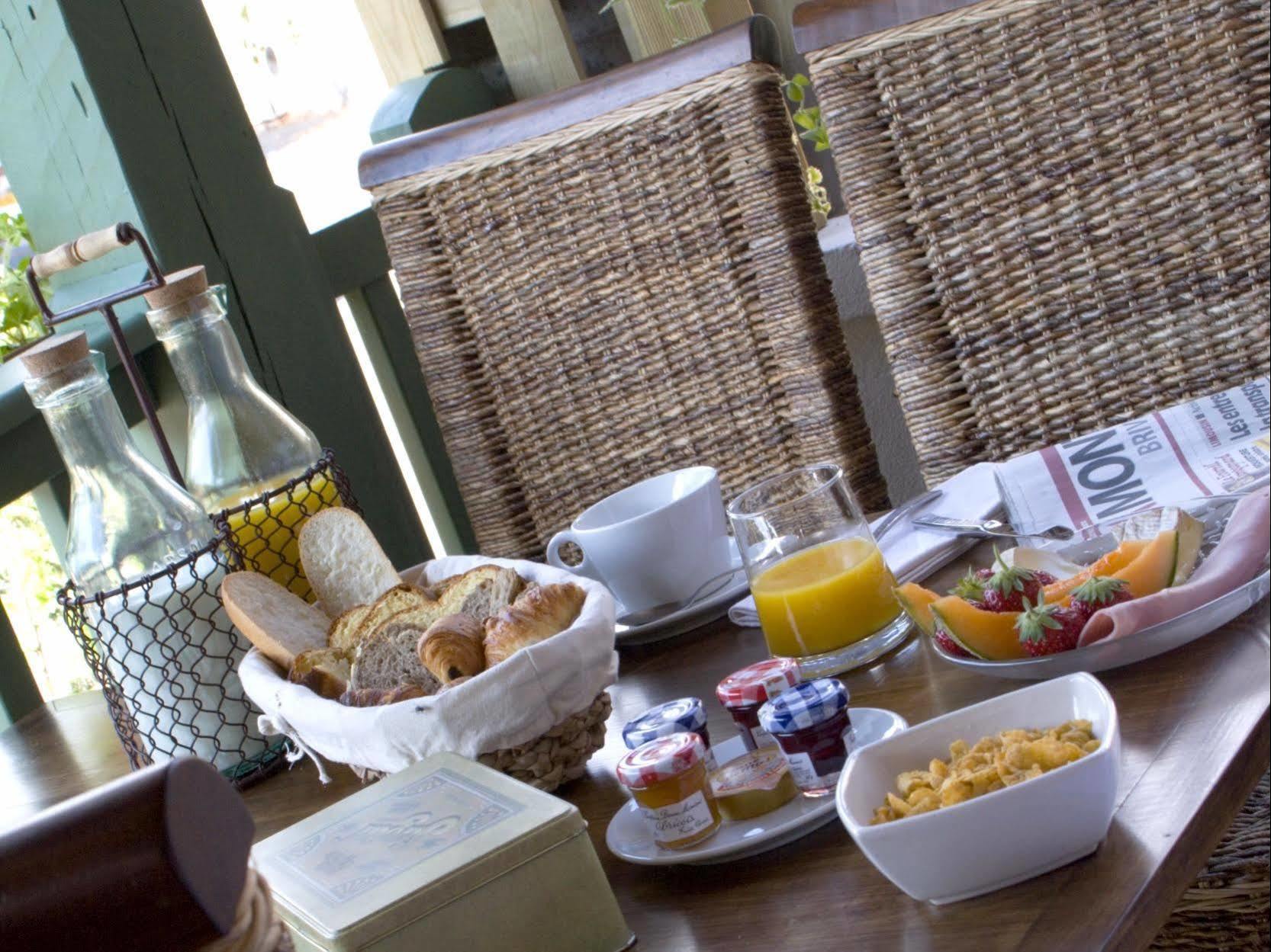 Contact Hotel Le Relais De Vellinus Beaulieu-sur-Dordogne Εξωτερικό φωτογραφία